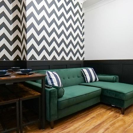 Broadway Belfast! Central Location! Sleeps 6! 外观 照片