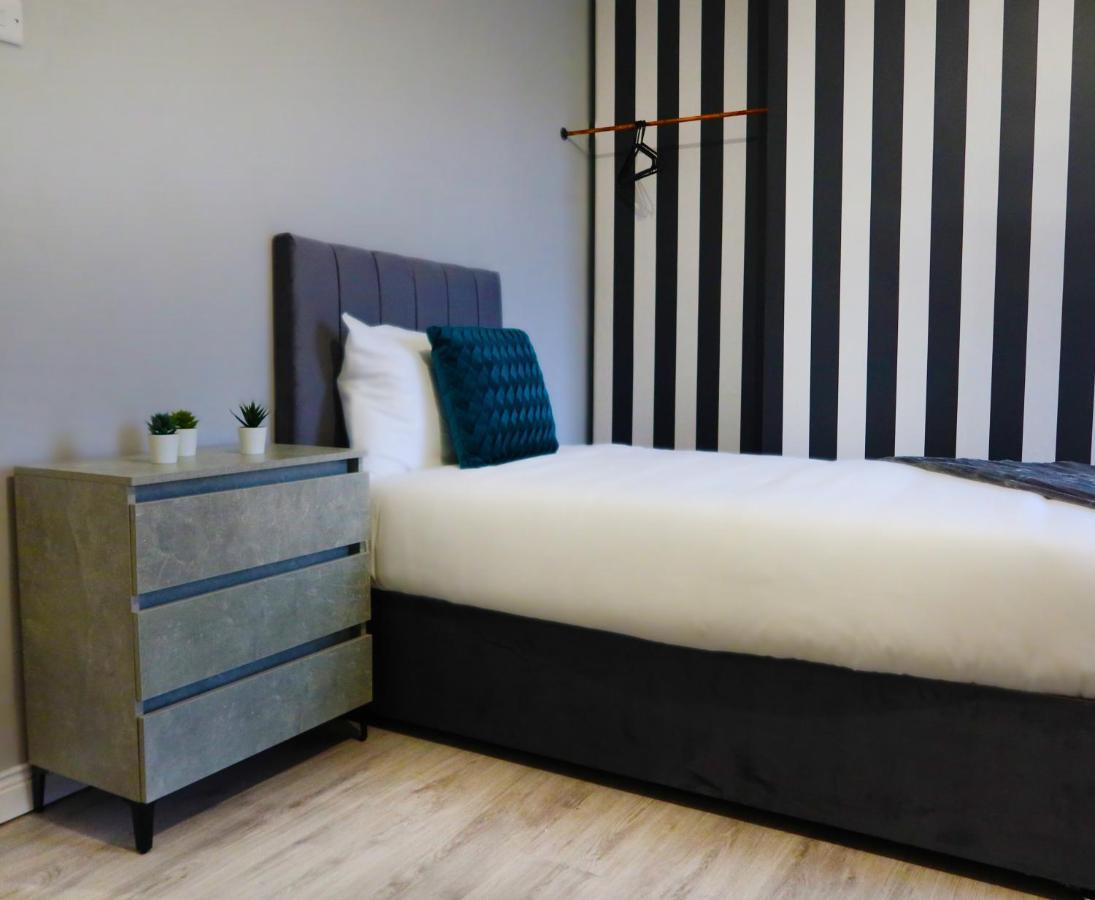 Broadway Belfast! Central Location! Sleeps 6! 外观 照片
