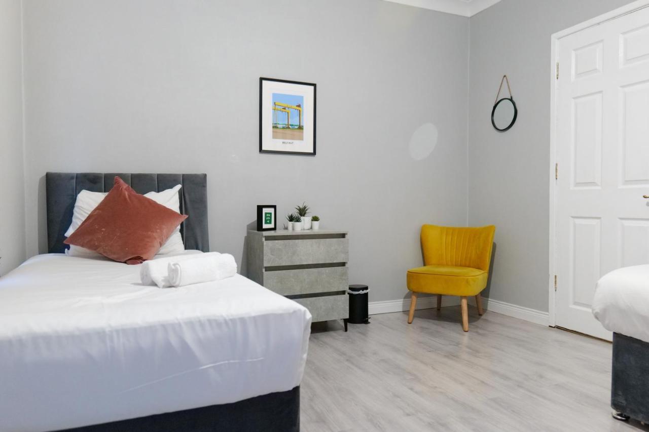 Broadway Belfast! Central Location! Sleeps 6! 外观 照片