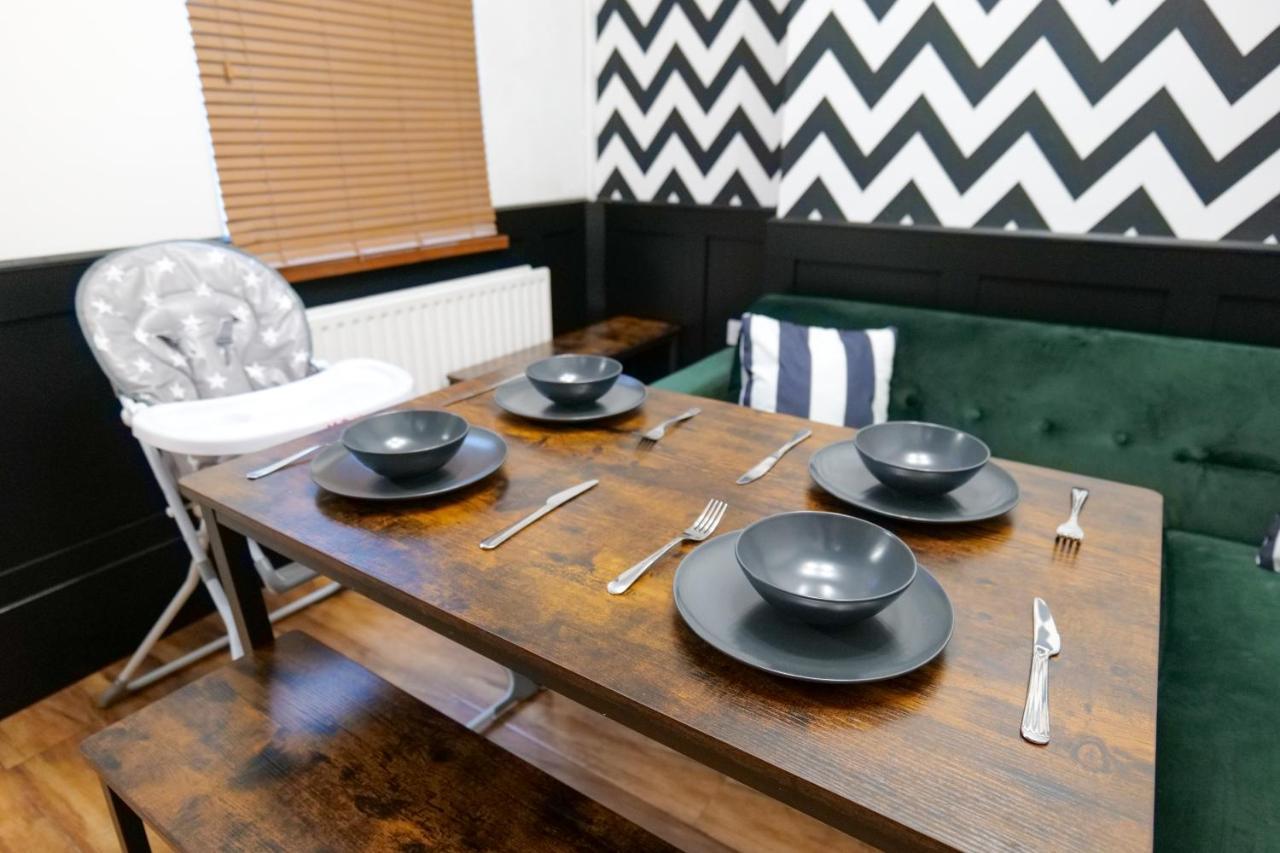 Broadway Belfast! Central Location! Sleeps 6! 外观 照片