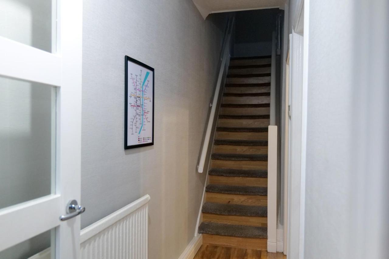 Broadway Belfast! Central Location! Sleeps 6! 外观 照片